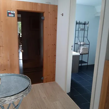 In De Wolken Giessenburg