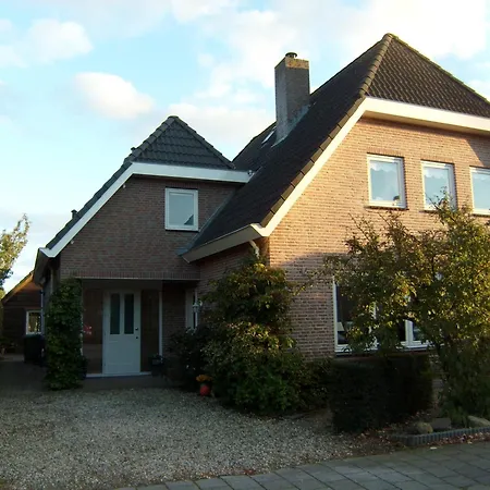In De Wolken Giessenburg